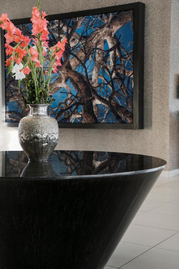 Wyndham Costa Del Sol Pucallpa Kültér fotó A freestanding bathtub
